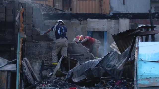 Bomberos brindan detalles sobre incendio que consumió viejo caserón en Barrio Chino