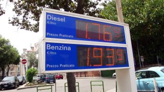 Caro benzina a Messina, fare il pieno costa più delle altre province