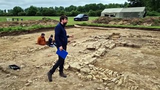 Roman villa dig near Kettering