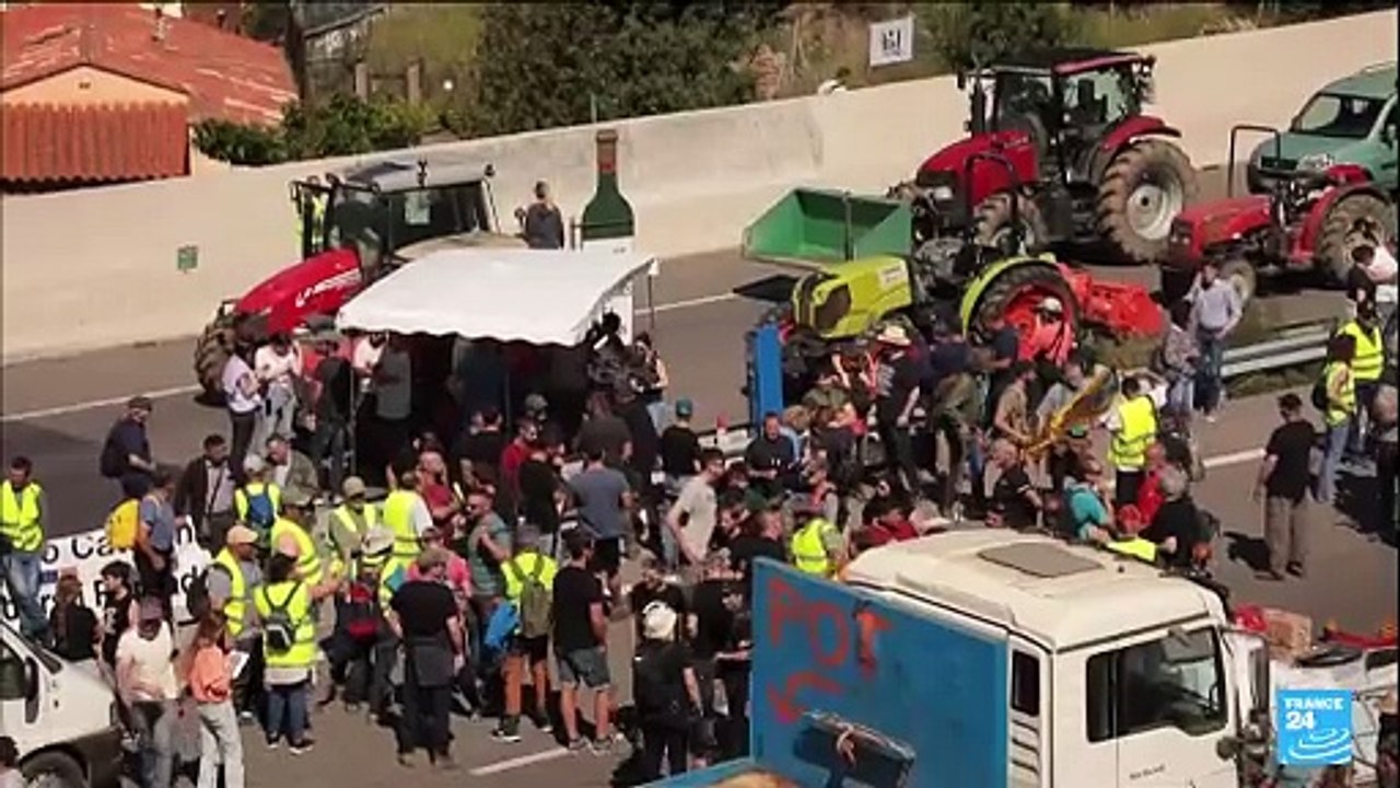 Colère agricole : français et espagnols bloquent la frontière à quelques jours des européennes