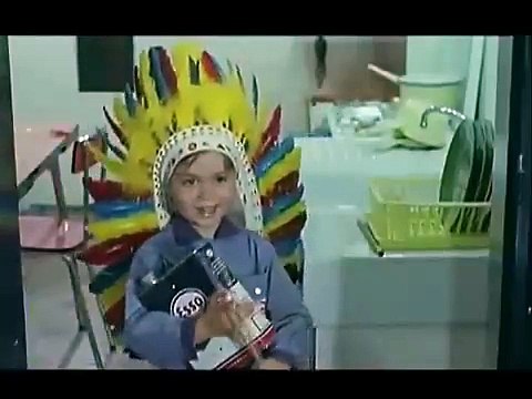 LES PARAPLUIES DE CHERBOURG (1963) C Deneuve