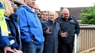 Olaf Scholz besucht Hochwassergebiet in Bayern