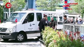 Erdoğan, Özer Uçuran Çiller'in cenaze törenine katıldı, tabut taşıdı