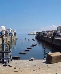 Ponton de reparation et dentretien pour bateau