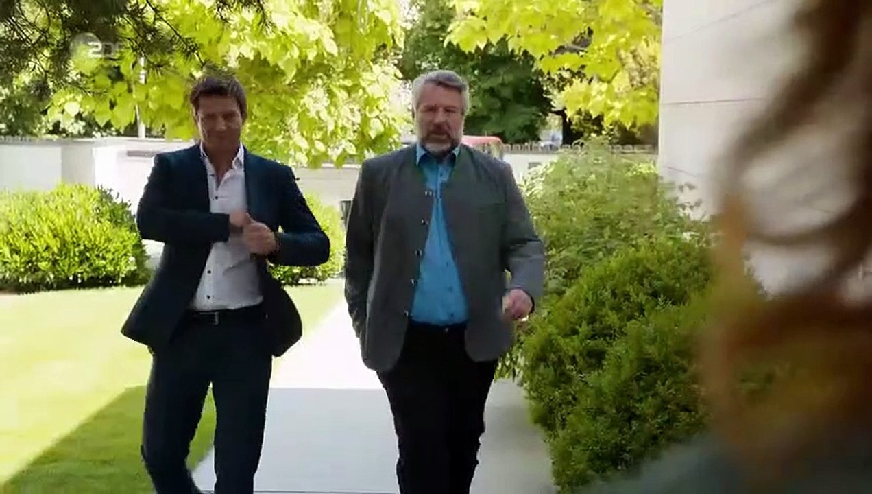 Die Rosenheim-Cops Staffel 20 Folge 13 (469) Schönheit mit Hindernissen