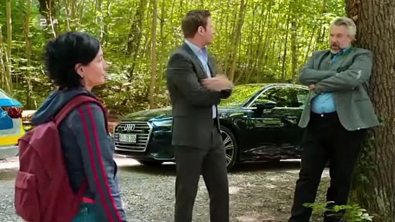 Die Rosenheim-Cops Staffel 20 Folge 16 (472) Nur der Wald war Zeuge