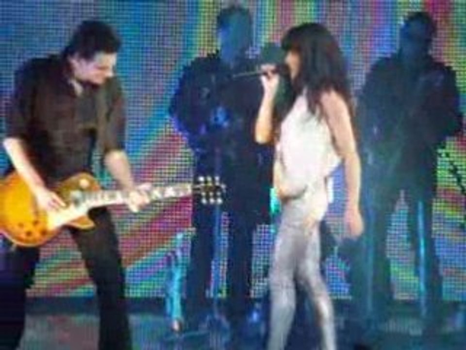 Jenifer au Zénith de Paris - Touche Moi