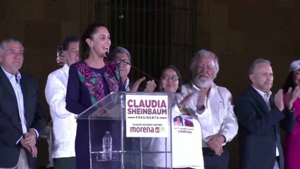 멕시코 첫 여성 대통령 당선 셰인바움 "어머니·딸들과 함께 해냈다" / YTN