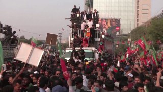 파키스탄 전 총리 '기밀누설' 무죄...수감은 계속 / YTN