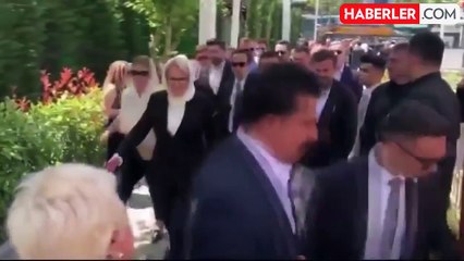 Uzun bir süre sonra ilk kez görüntülenen Meral Akşener, yeni saçıyla ortaya çıktı