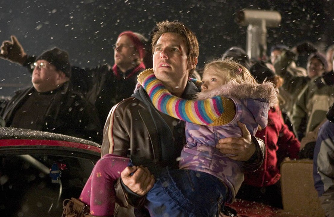 Dakota Fanning no esperaba  seguir recibiendo regalos de cumpleaños de Tom Cruise