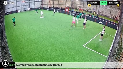 Faute de Yanis Abderrezak - Bry Selecao