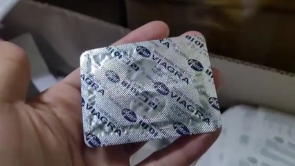 공장까지 차려 가짜 비아그라 대량 생산 형제 검거 / YTN