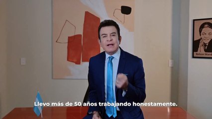 Salvador Nasralla anuncia su candidatura presidencial