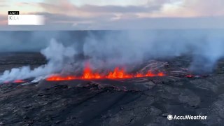 Kīlauea volcano spews lava in new eruption