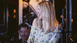 Kate Hudson: Gesangkarriere rettete ihre Familie