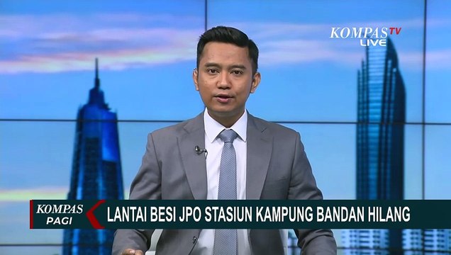 Bahayakan Penumpang, Lantai Besi JPO Stasiun Kampung Bandan Hilang!