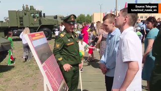 ウクライナで稼働中の新型 TOS-3「ドラゴン」と TOS-1 のビデオをご覧ください