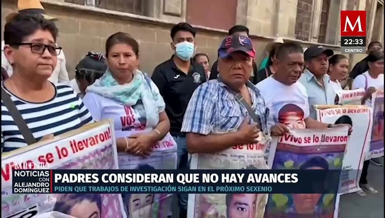 AMLO se reúne con padres de Ayotzinapa y garantiza continuidad en investigación