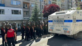 Hakkaride, kayyım protestosu: Polis DEM Partililere müdahale ediyor