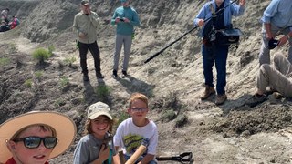 Drei Kinder entdecken Überreste eines Tyrannosaurus rex