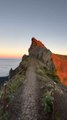 LE PLUS ÉTROIT chemin de randonnée de Madère [@xtravel.madeira]