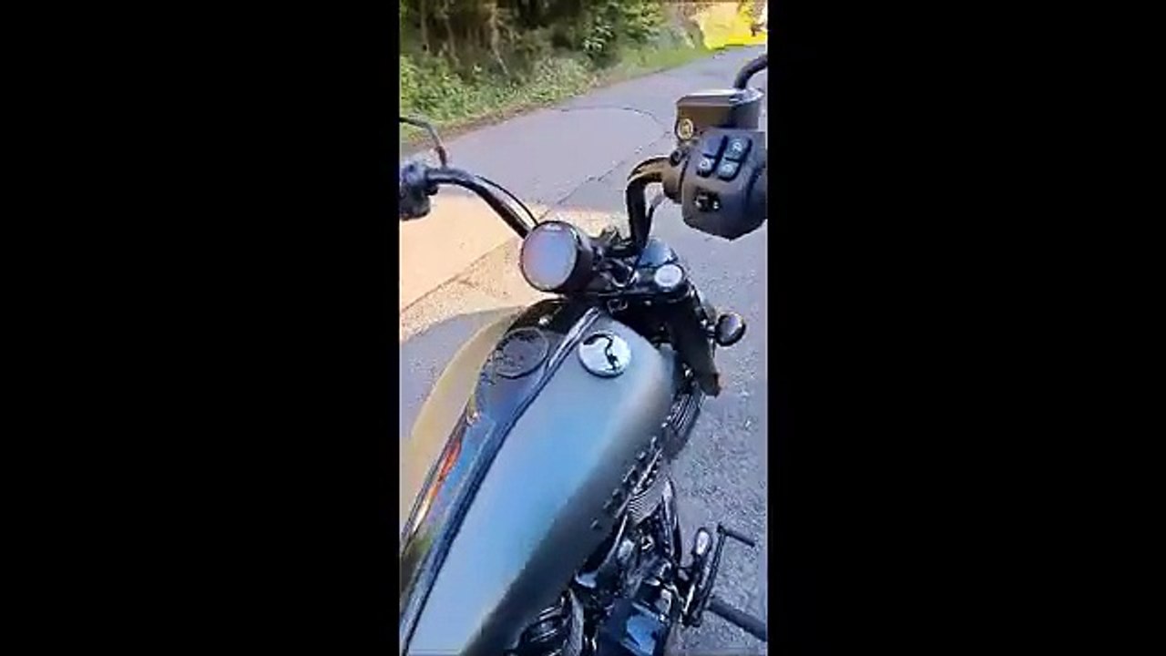 V Performance auf meiner Indian Chief Bobber Dark Horse...