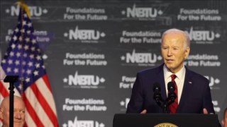 Biden Signs Executive Order Capping Number of Asylum Seekers at US-Mexico Border