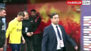 Mert Hakan Yandaş'ın kaderi, Mourinho'nun ağzından çıkacak 2 kelimeye bağlı