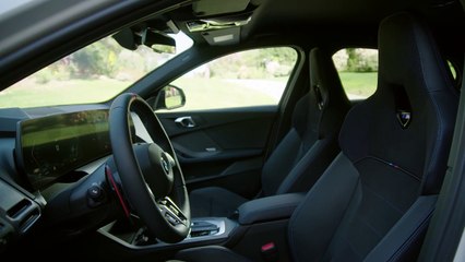 F70 BMW Série 1 M135 xDrive (2024) - Intérieur