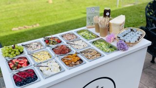 Identical twin sisters launch a portable grazing bar, the first of its kind in Northern Ireland