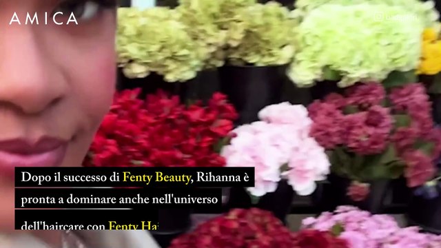 Anche Rihanna lancia la sua linea di prodotti per capelli: Fenty Hair