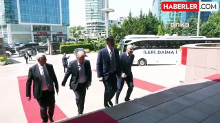 CHP Genel Başkanı Özgür Özel, TBB Başkanlık Seçimleri Öncesi Delegelerle Bir Araya Geldi