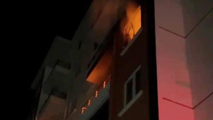Eşiyle tartıştı, evi ateşe verdi