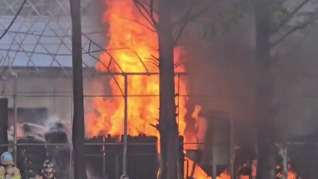 경기 용인 종이상자 공장에서 불...직원 등 6명 대피 / YTN