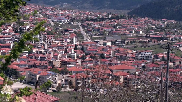 Έκκληση του δημάρχου Καρπενησίου Χρ. Κακαβά σε φορείς και ιδιώτες να συνεργαστούν για την πυροπροστασία