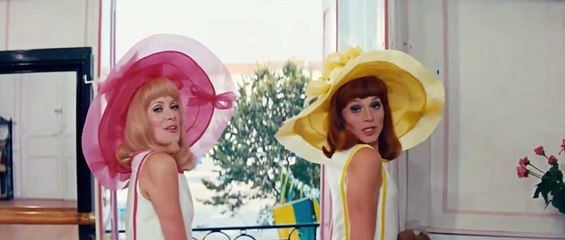 Les Demoiselles de Rochefort 1967 (1072p) [English Dub]