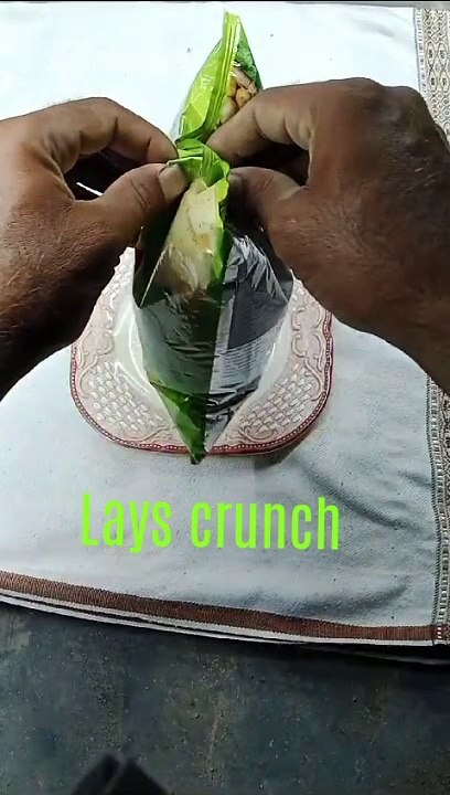 Lays crunch