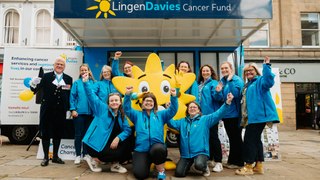 Lingen Davies Celebrate Their 45th Birthday