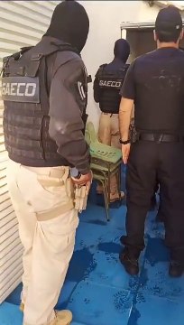 Operação do GAECO mira policiais militares envolvidos na morte de oito pessoas no interior da Bahia; veja vídeo