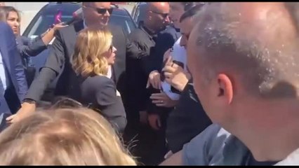 "Qui poveri cristi" "See...": battibecco tra Magi e Meloni in Albania