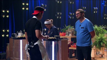 Renata conquista vaga no MasterChef com torta que impressiona Jacquin