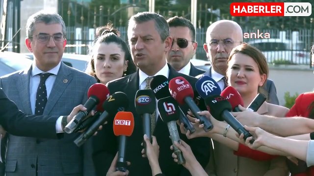 Özgür Özel, Aym Başkanı Özkaya'yı Ziyaret Etti: Parti Olarak Aym'nin Üzerine Titizleniyoruz.