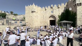 Yüzlerce fanatik Yahudi, Doğu Kudüs'e baskın düzenledi