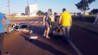 Motociclista sofre fratura após colidir contra Polo no Santa Cruz