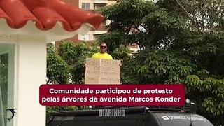 Comunidade participou de protesto pelas árvores da avenida Marcos Konder