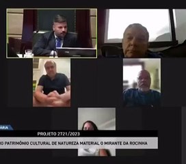 Vereador e ex-prefeito Cesar Maia é flagrado no vaso sanitário durante sessão da Câmara do Rio