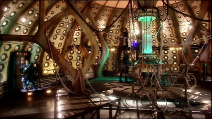 Doctor.Who.2005.S01E11