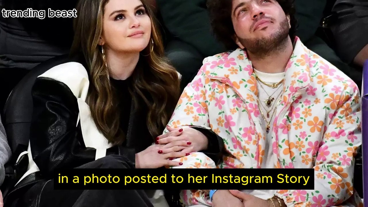 Selena Gomez and Benny Blanco : Romantic Kiss at 2024 Golden Globes