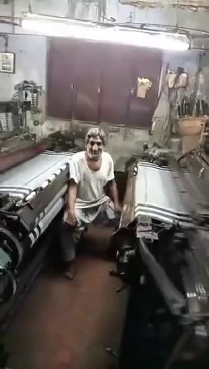 بابا جی کا ڈانس چیک کریں